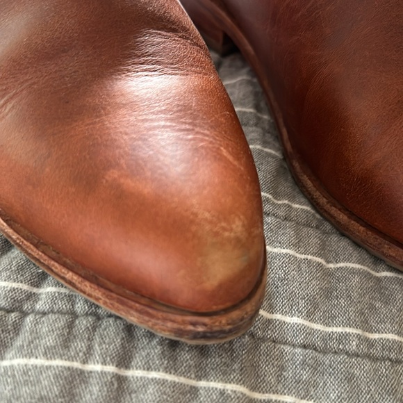 Nisolo Eva Everyday Chelsea Boot - Picture 2 of 4